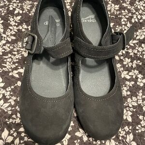 Dansko Mary Jane Wedge--Black/Charcoal Suede Leather. NEW, never worn. EU40
